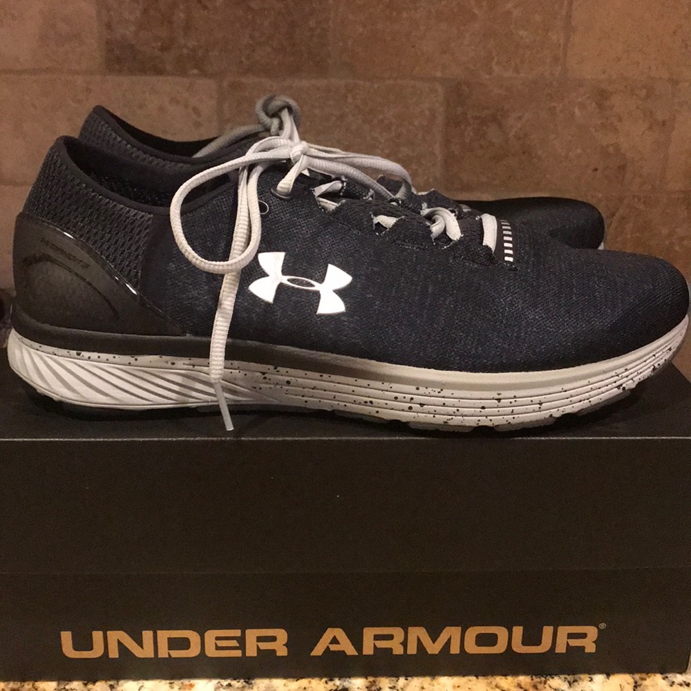 Men’s Under Armour 10.5